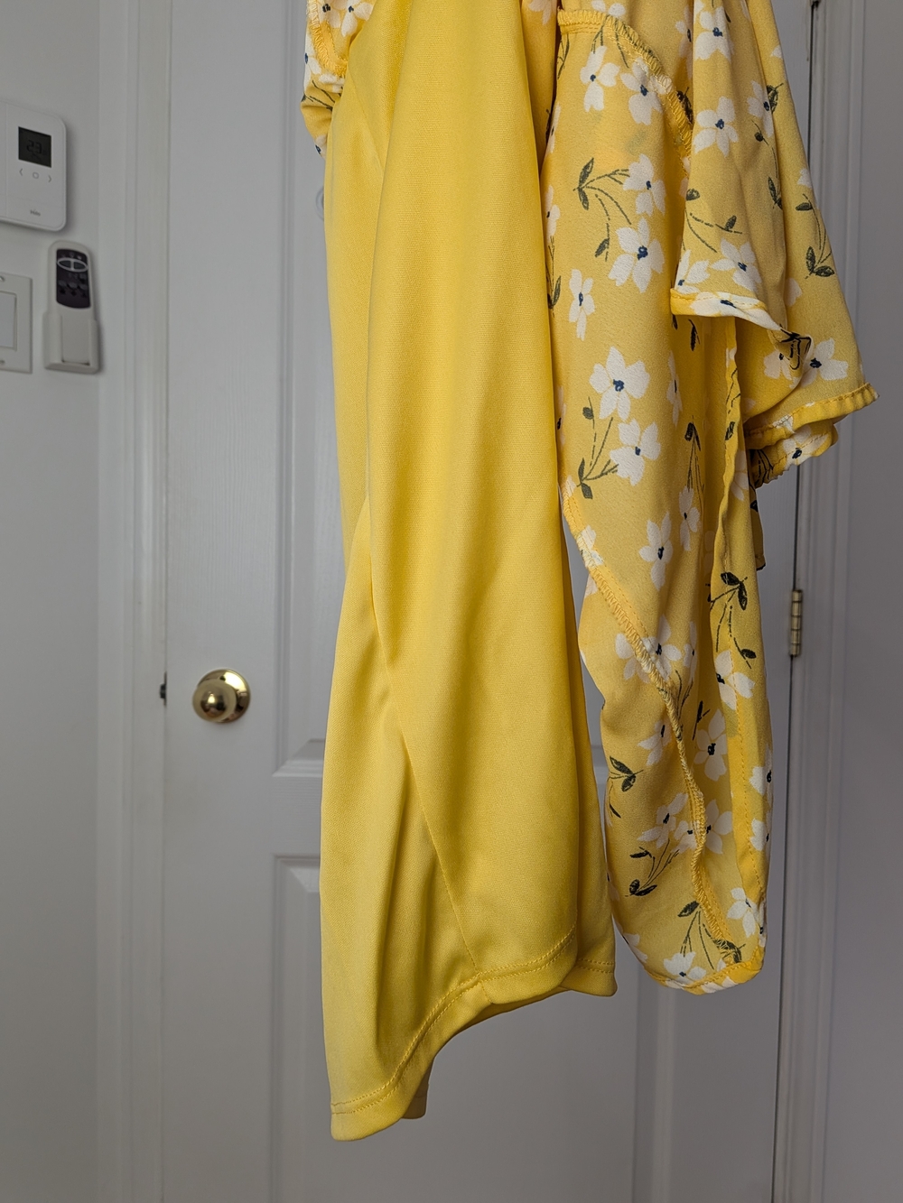 Monteau Los Angeles Yellow Floral Faux-Wrap Midi Dress - Size Small #232 - Picture 4 of 5